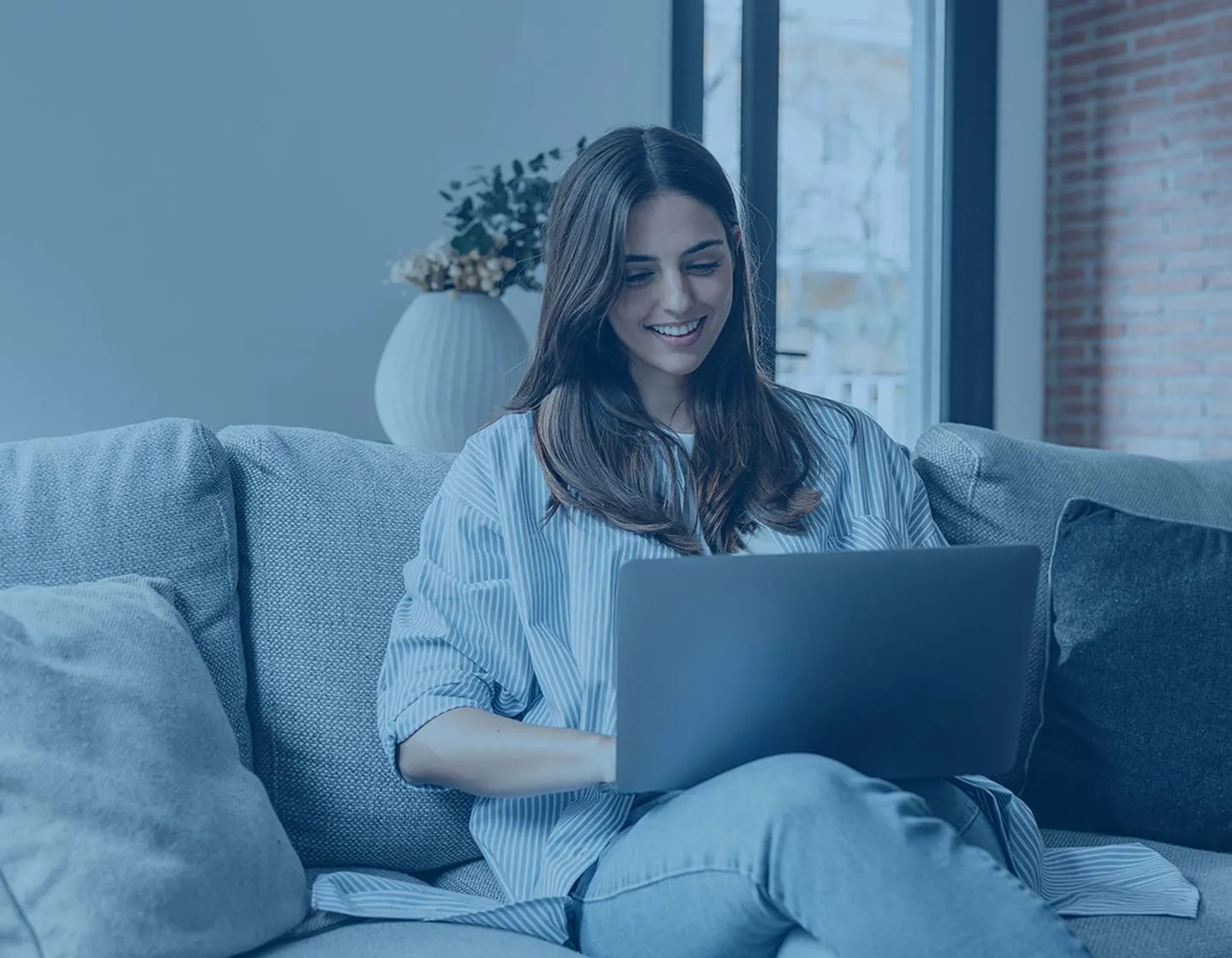 Resident in Japan using a laptop with Sakura Mobile monthly internet service.