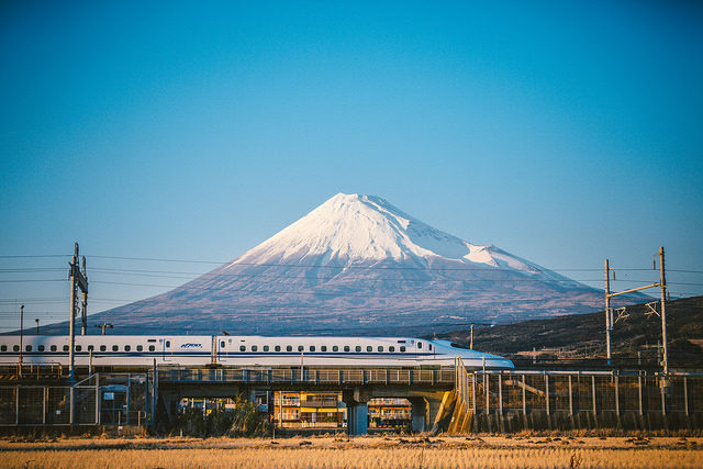 How to Travel in Japan on a Discount: Plane, Train and Metro